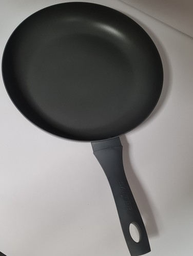Salter 32cm frying pan - frying,